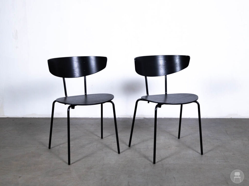 1 Set: 2 stuks stapelstoelen Design Herman zwart