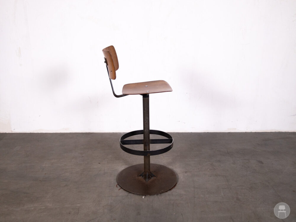 Barkruk Vintage School met rug