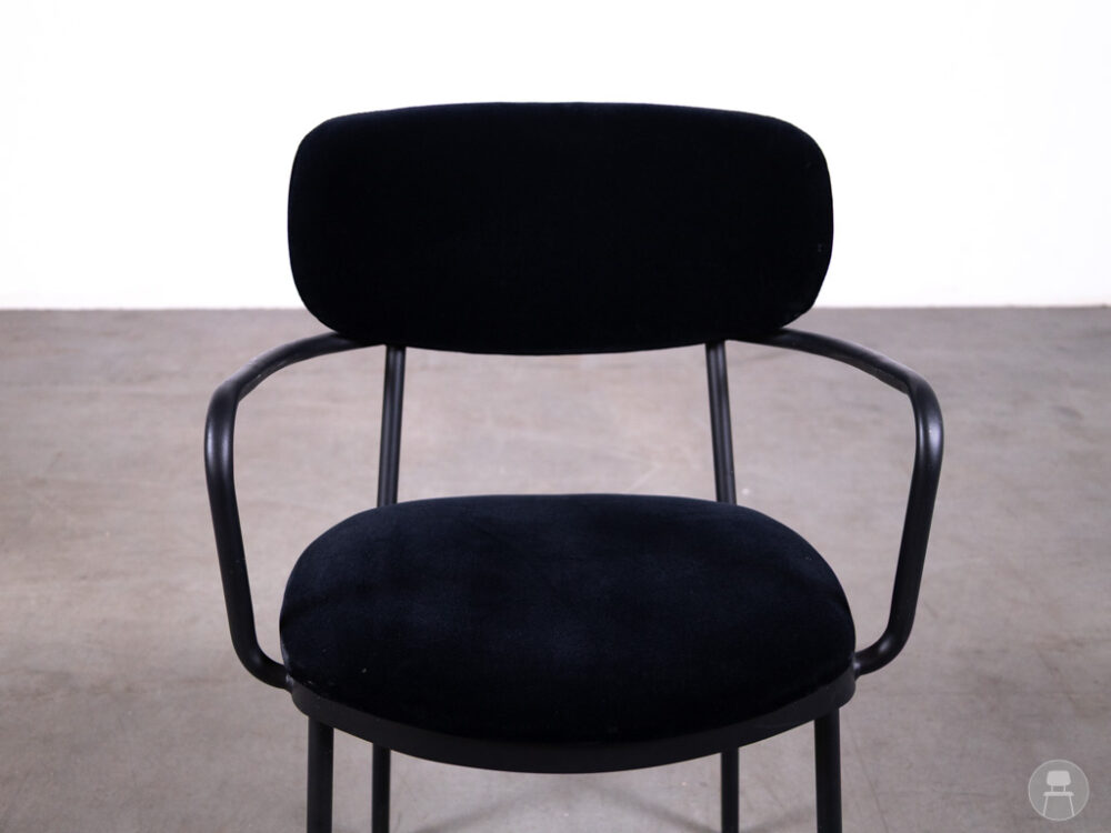 Horecastoel Tonic AC velvet zwart Satelliet