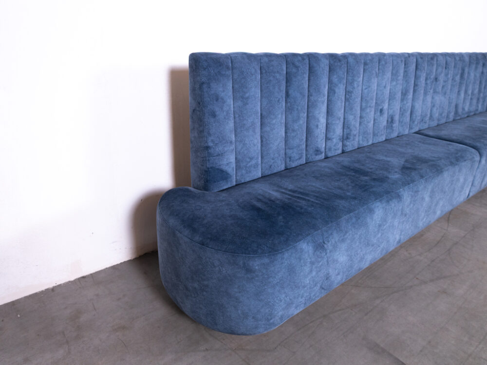 Wandbank Aqua velvet blauw 400cm