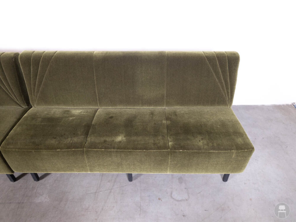 Wandbank Patrick velvet groen 600cm