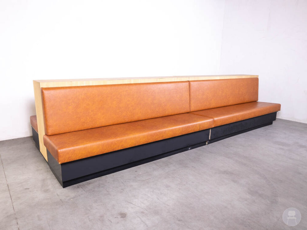 Horecabank Hudson double bruin 450cm