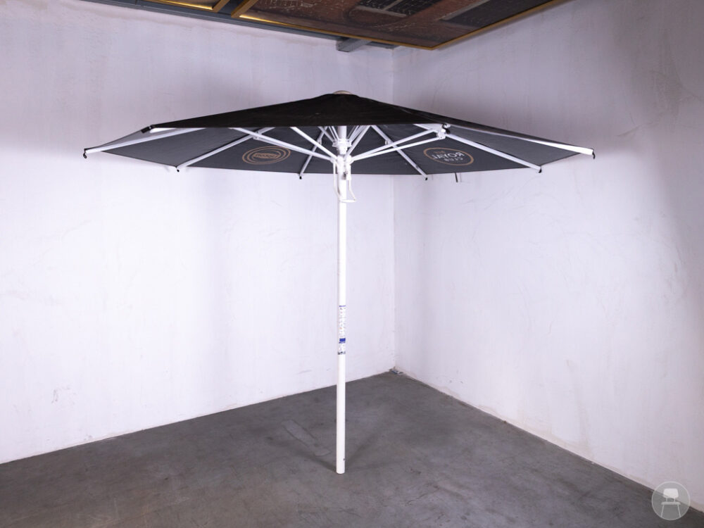 Parasol Lipton groot zwart 280x290cm