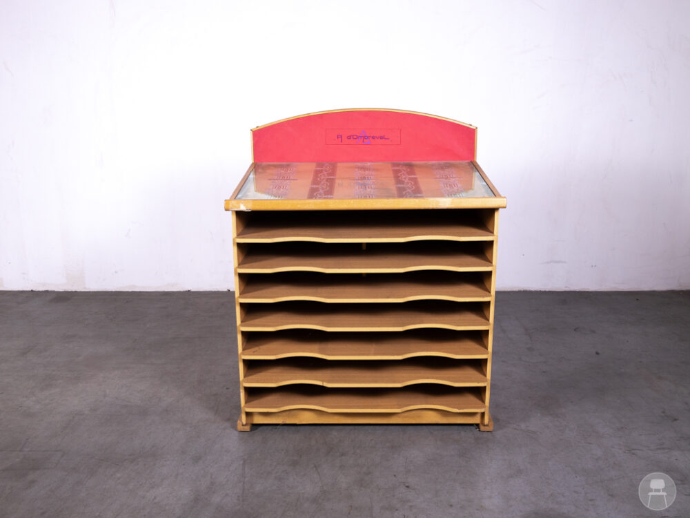 Presentatiemeubel Ombreval 105x70cm