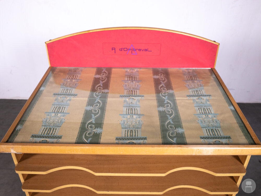 Presentatiemeubel Ombreval 105x70cm