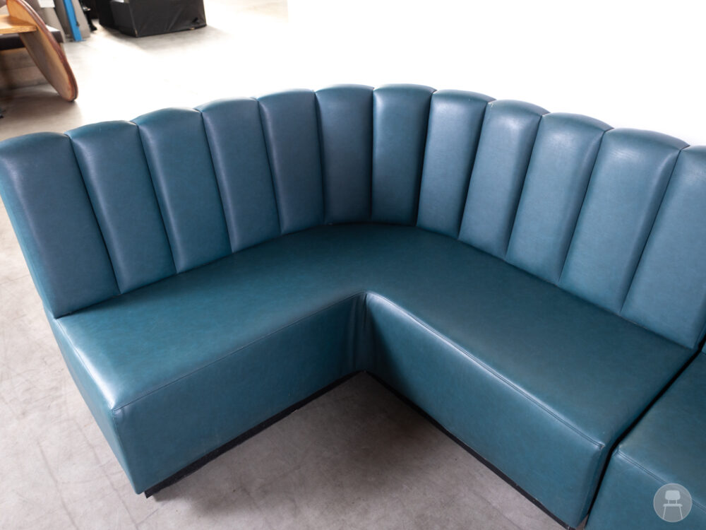 Wandbank u-vorm Emiek blauw 300cm Satelliet