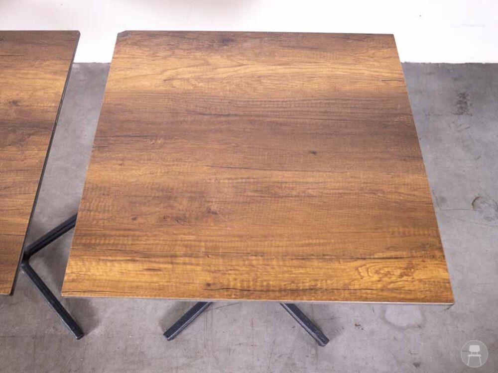 1 set 3 stuks Terrastafel Roy eikenlook donker HPL volkern Satelliet 70x70cm