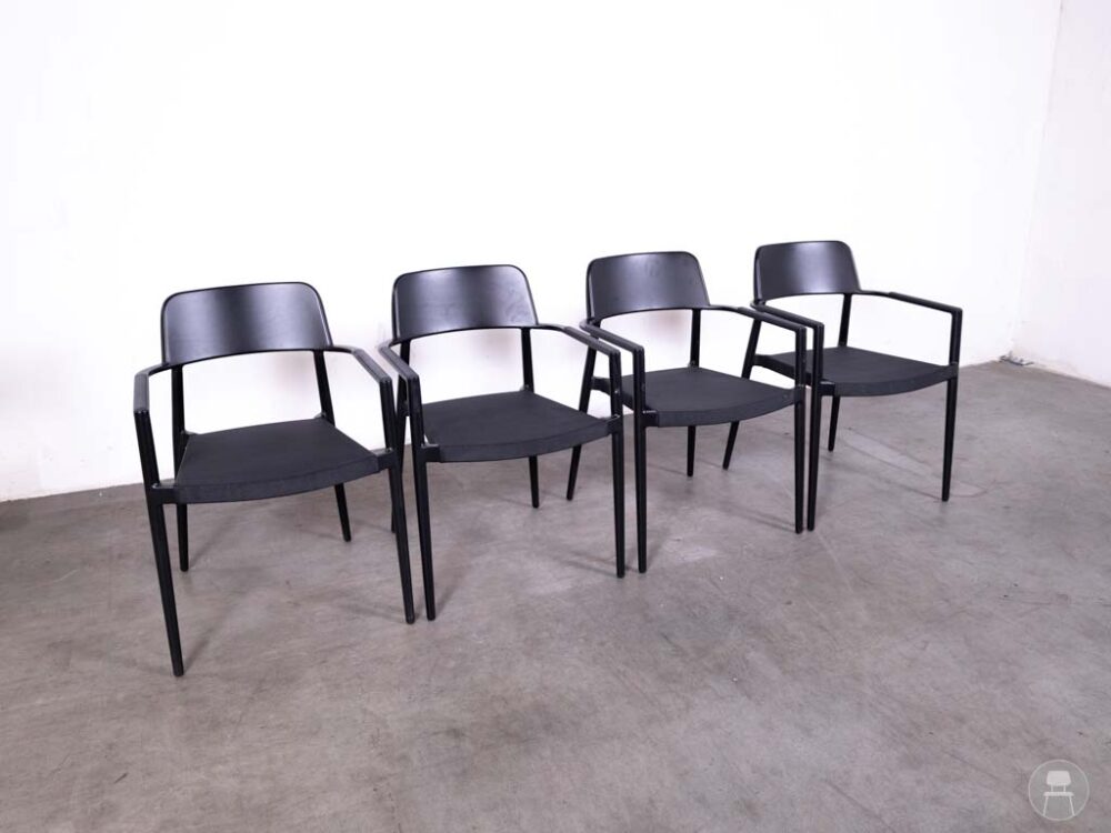 1 set 4 stuks Terrasstoel Roman AC zwart Satelliet