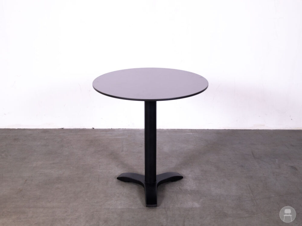 Terrastafel Liz grijs HPL volkern Satelliet 70cm rond