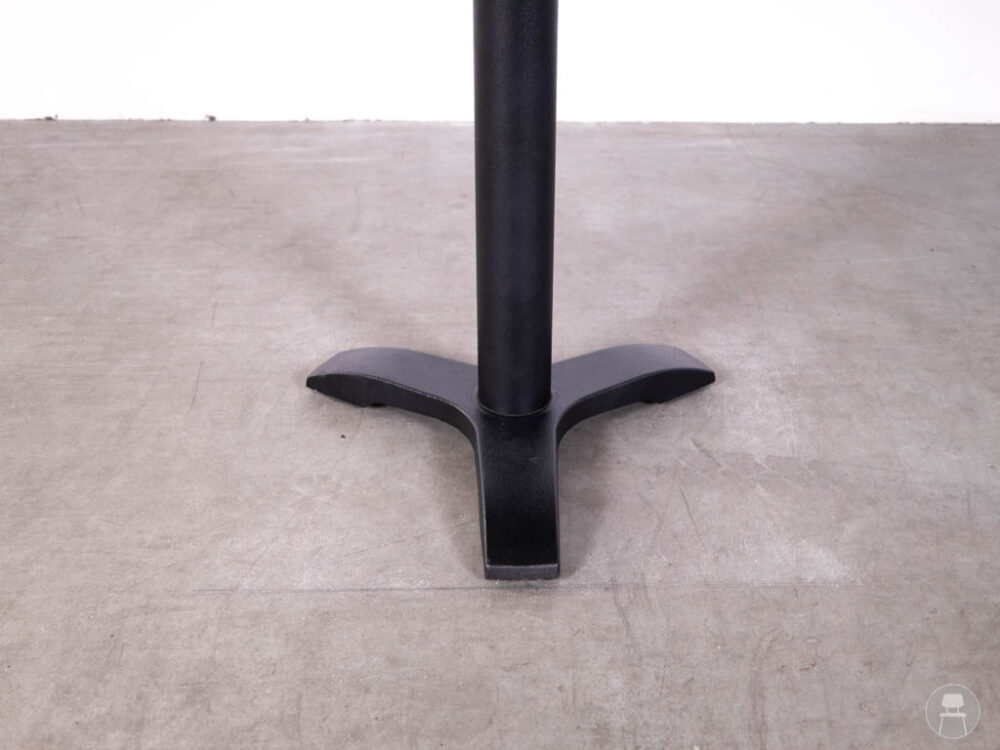 Terrastafel Liz grijs HPL volkern Satelliet 70cm rond