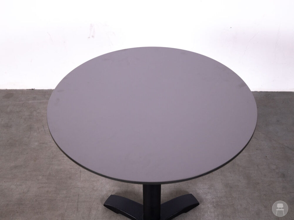 Terrastafel Liz grijs HPL volkern Satelliet 70cm rond