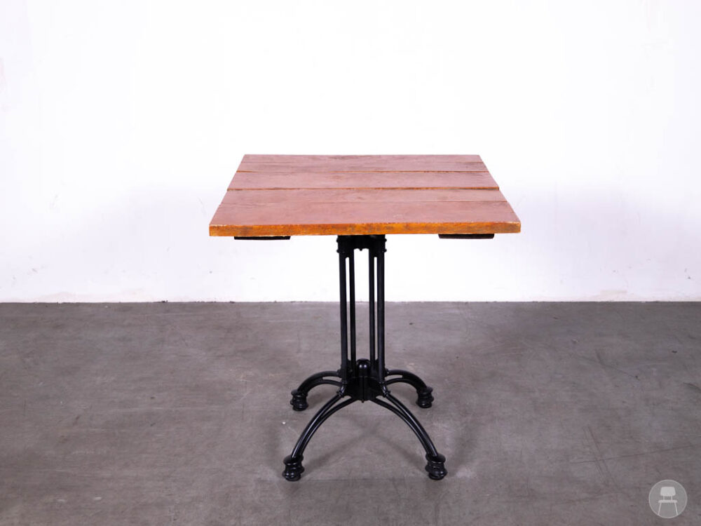 Terrastafel Teak Sanne bruin lak 70x70xm