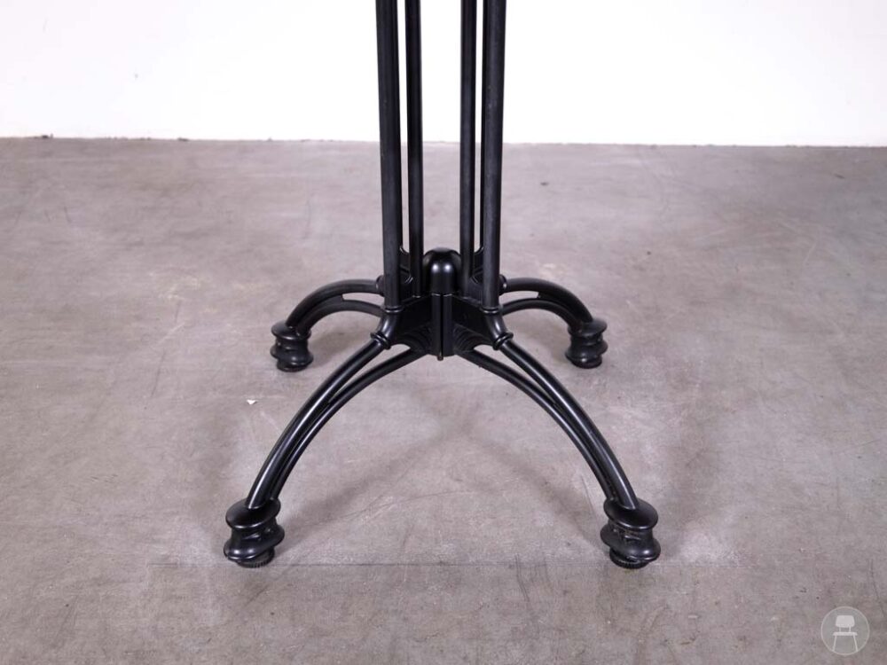 Terrastafel Teak Sanne bruin lak 70x70xm