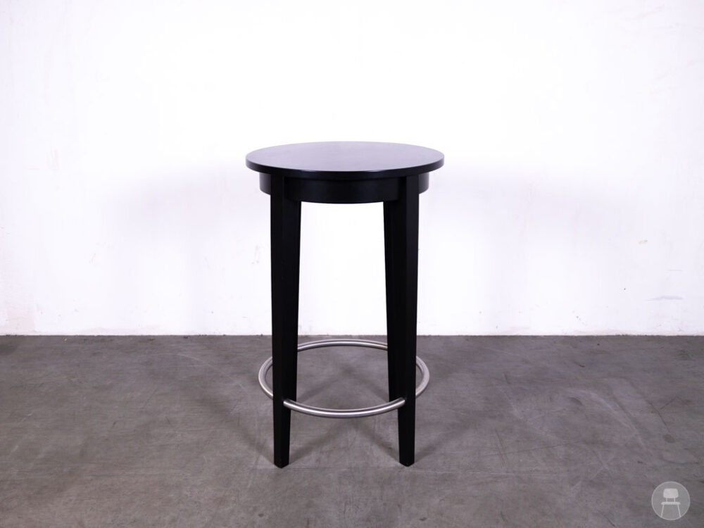Horecaset Thonet Mistress 1 tafel 4 barkrukken Satelliet