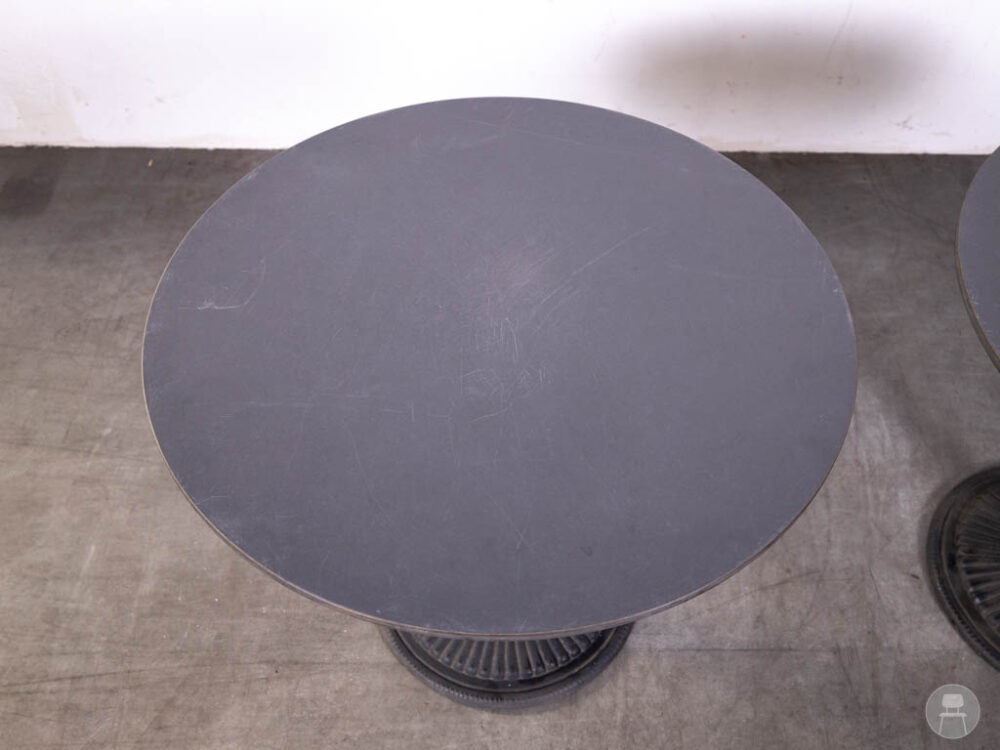 1 set 2 stuks Terrastafel Lux grijs HPL volkern Satelliet 80cm rond