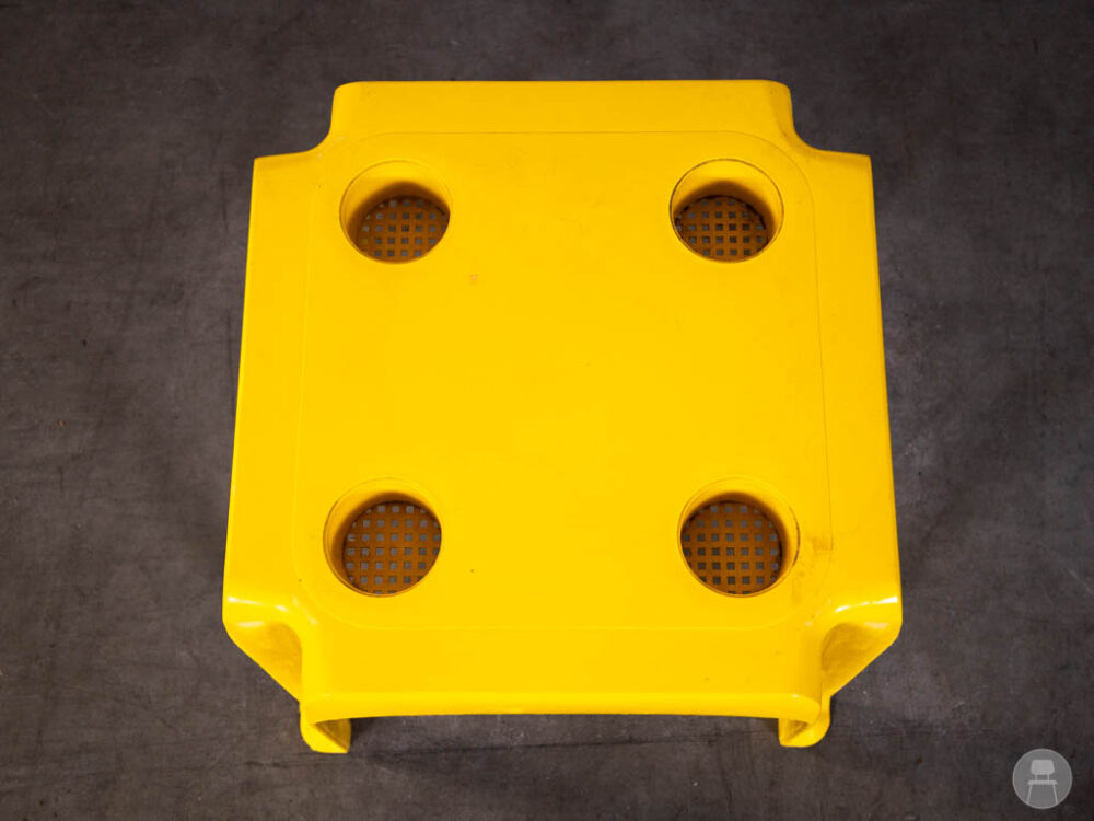 Strandtafel Maarten geel 45x45cm
