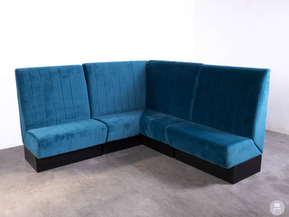 Horecabank Emma 51991 B velvet blauw hoek Satelliet 215x215cm