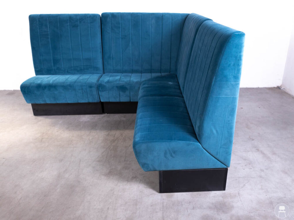 Horecabank Emma 51991 B velvet blauw hoek Satelliet 215x215cm