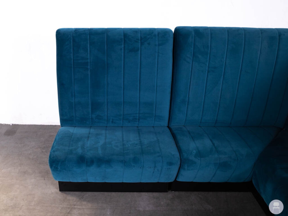 Horecabank Emma 51991 B velvet blauw hoek Satelliet 215x215cm