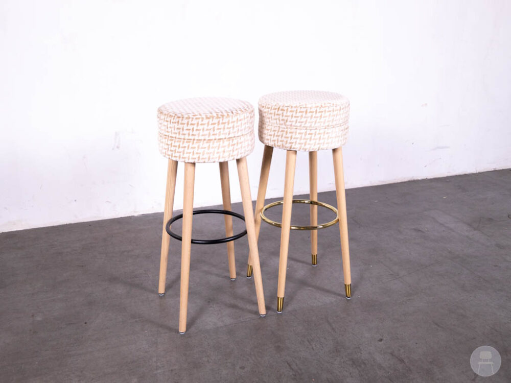 1 set 2 stuks Barkruk Sakura velvet beide Satelliet