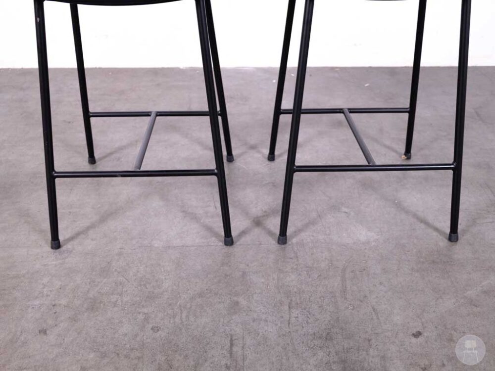 1 set 2 stuks Kruk Gerlin zwart Satelliet