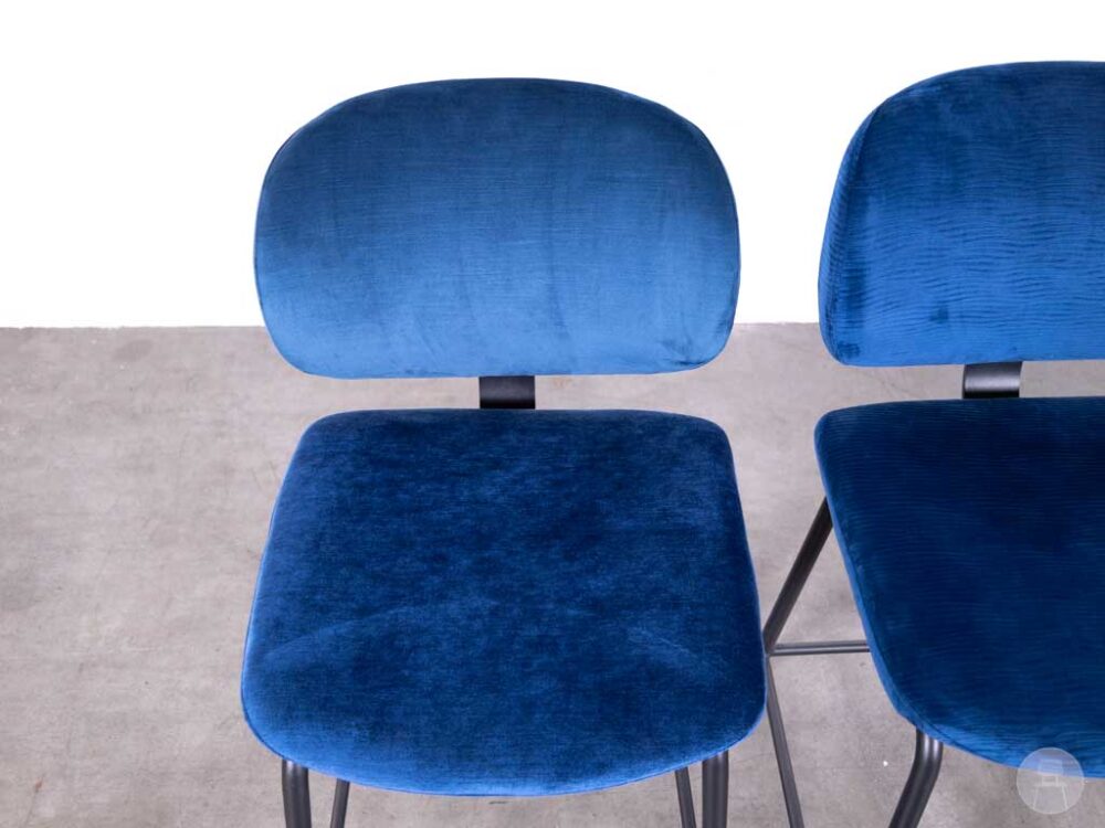 1 set 2 stuks Kruk Lavio velvet blauw Satelliet