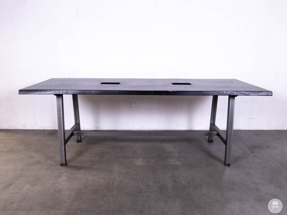 Sta-stamtafel Network eiken zwart incl.stroompunten Satelliet 270x110cm