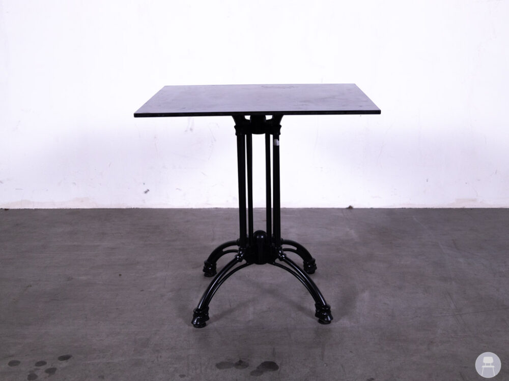 Terrastafel Rikkie HPL Volkern zwart Satelliet 70x60cm