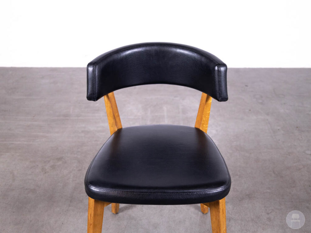 Horecastoel Beau zwart