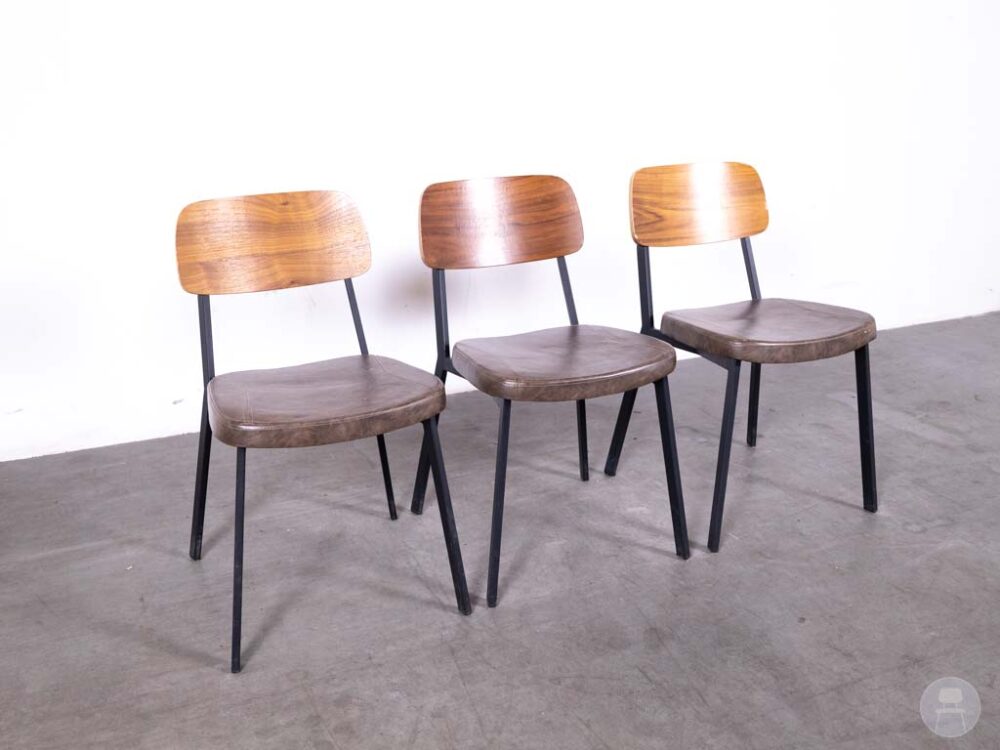 1 set 3 stuks Horecastoel Jody bruin Satelliet