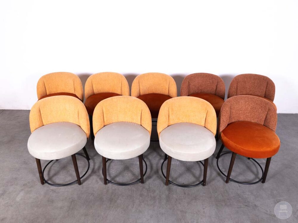 1 set 9 stuks Horecastoel Lux MS oranje mix Satelliet