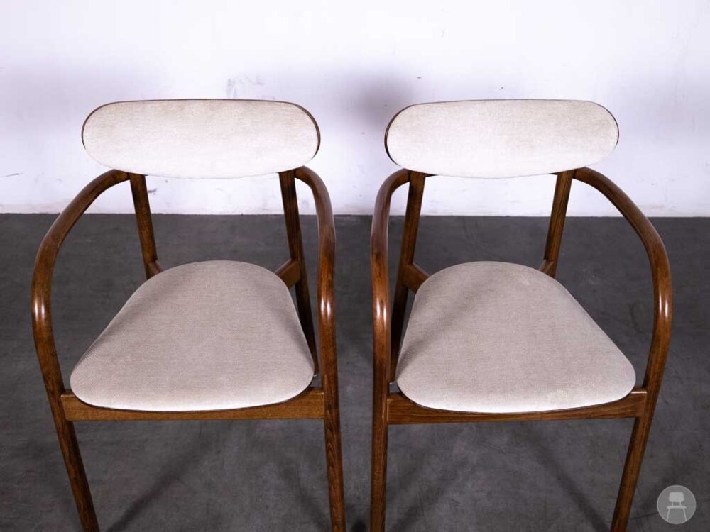 1 set 2 stuks Horecastoel Skala AC Satelliet