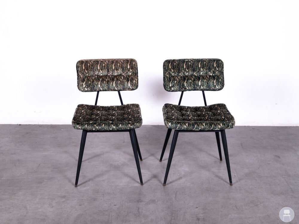 et 2 stuks Horecastoel Nilly botanic velvet groen Kaja