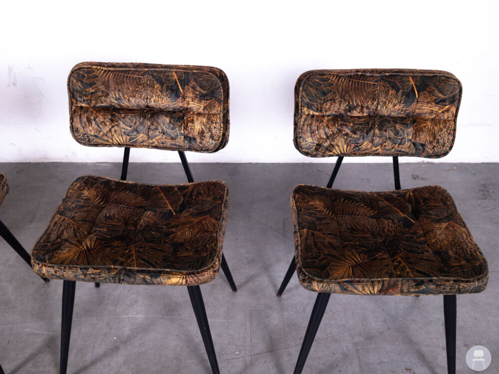1 set 4 stuks Horecastoel Nilly Flower velvet rood mix Kaja