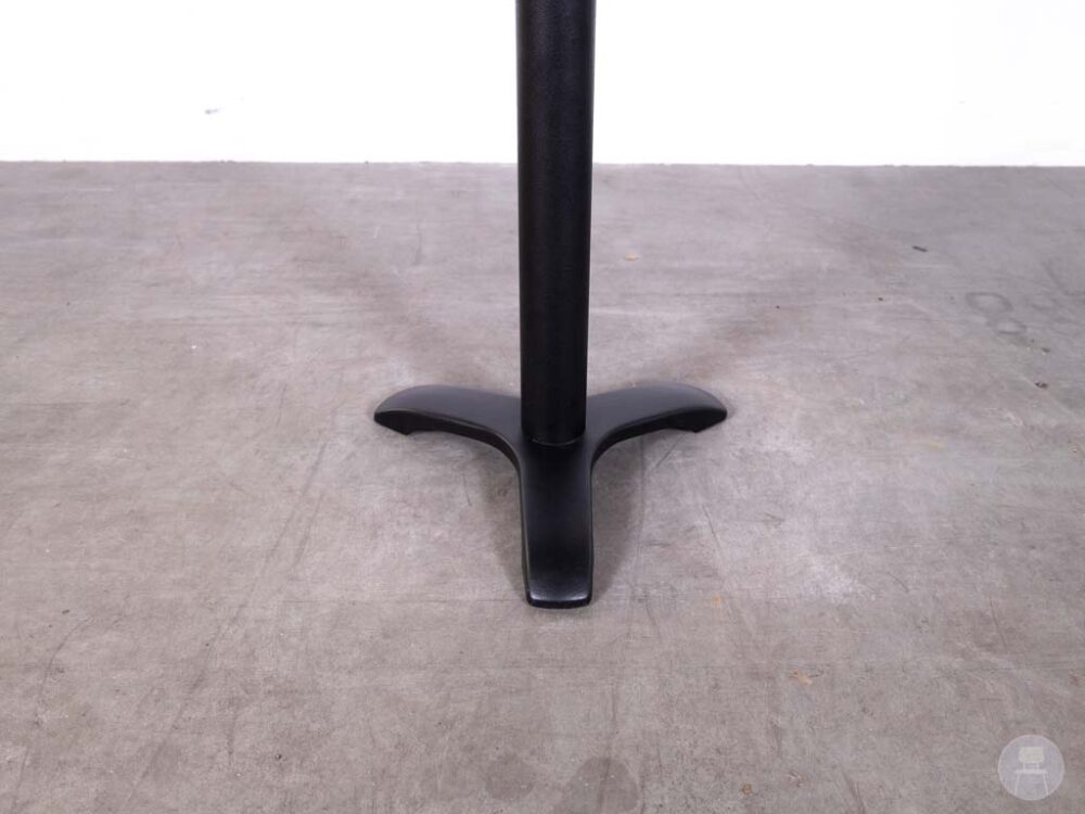 Statafel Arpa volkern zwart Satelliet 70cm rond