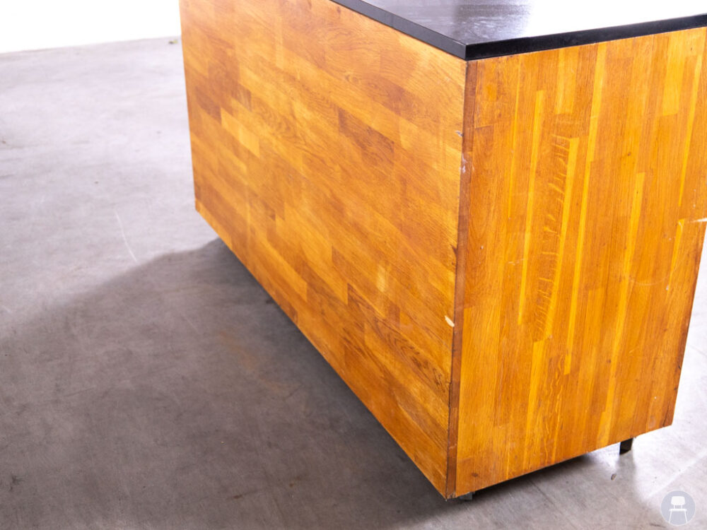 Uitgiftemeubel Henry mobiel 145x52cm